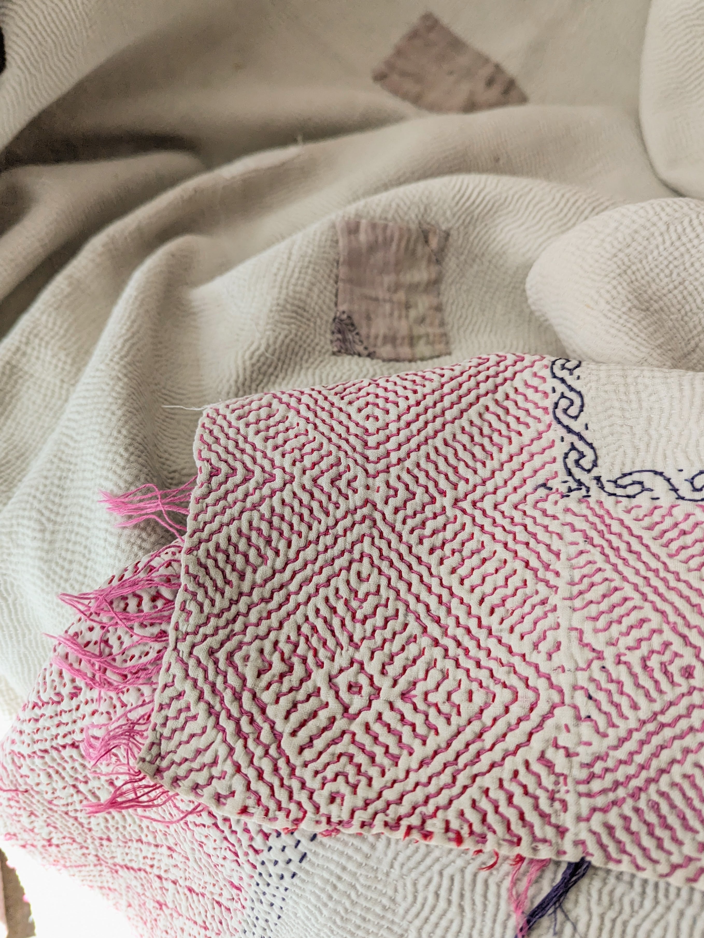 Vintage Kantha Throw Blanket - Pink Border