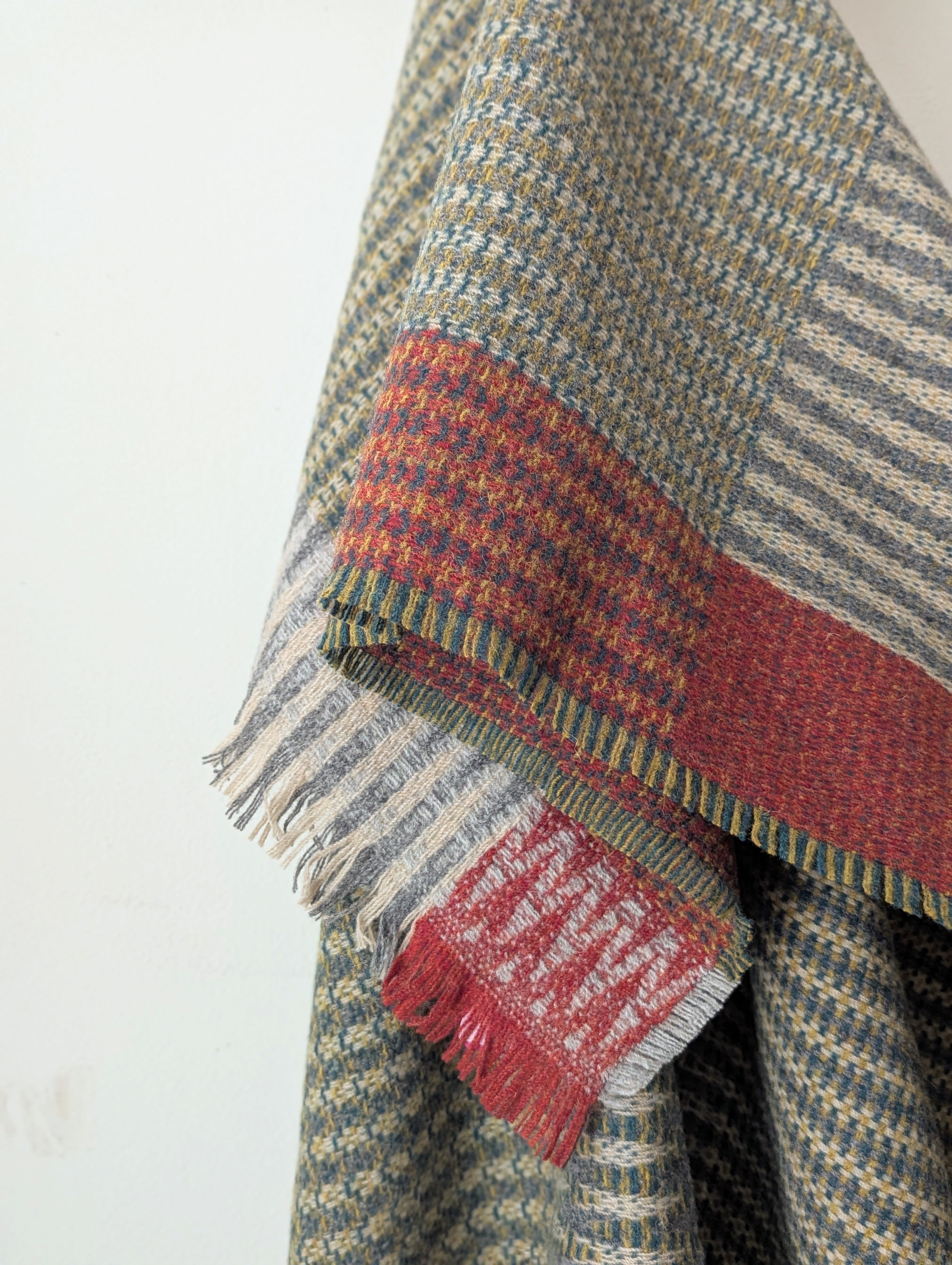 Wallace Sewell Shetland Wool Throw - Lismore