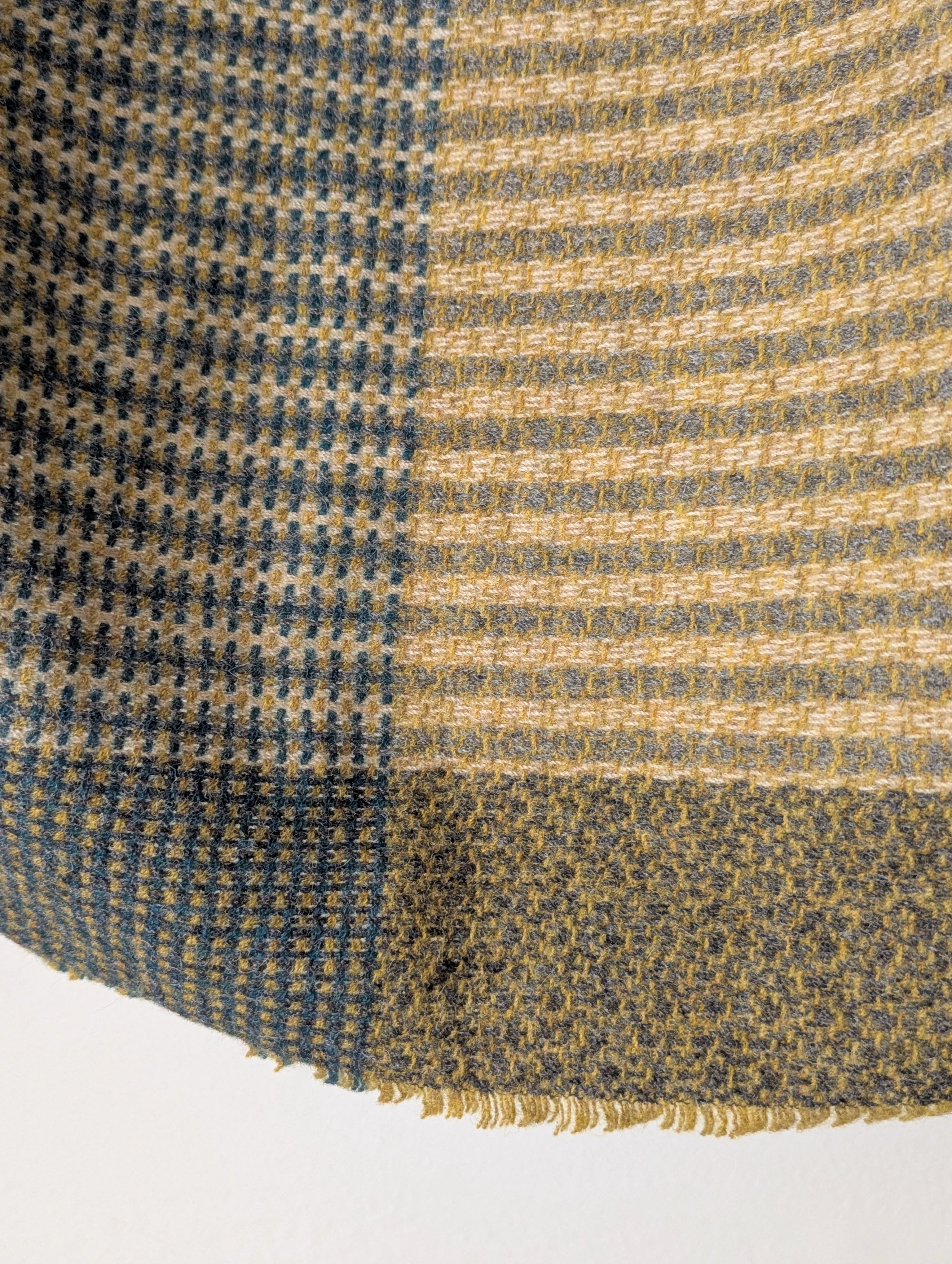 Wallace Sewell Shetland Wool Throw - Lismore