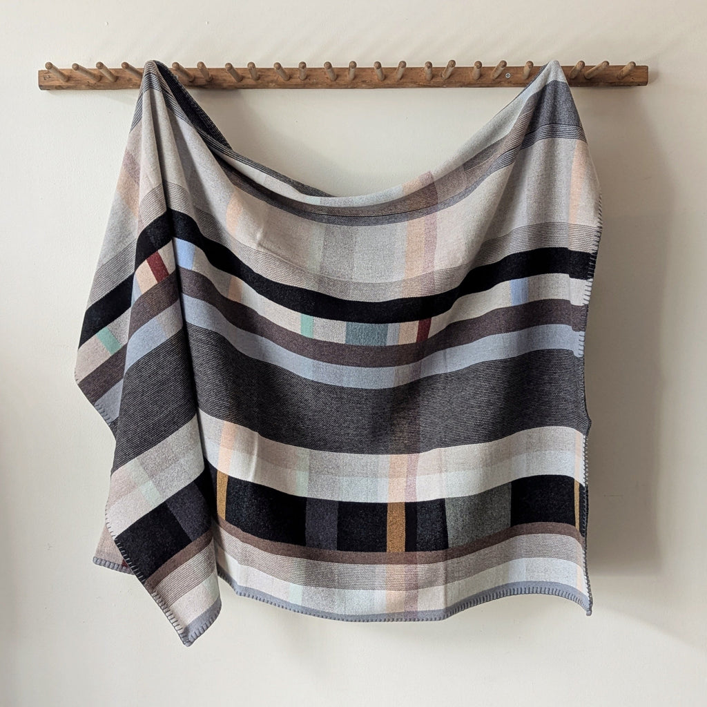Wallace Sewell Merino Lambswool Throw - Chipperfield